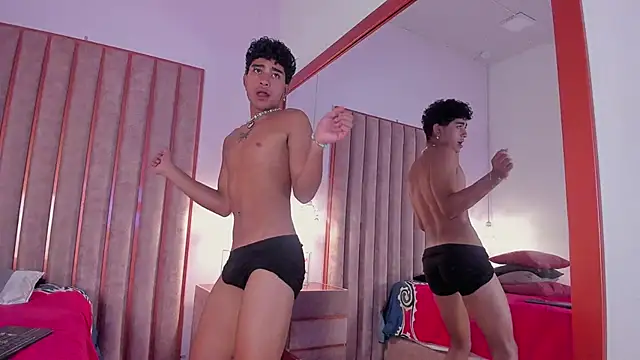 Mike_thomsonn Live Webcam on Stripchat