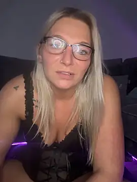 Nicki_Sun Live Webcam on Stripchat