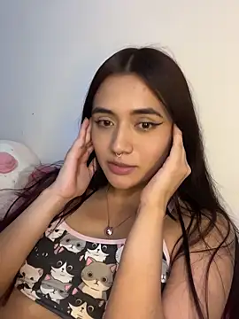 hallielemon1 - HallieLemon1's free webcam