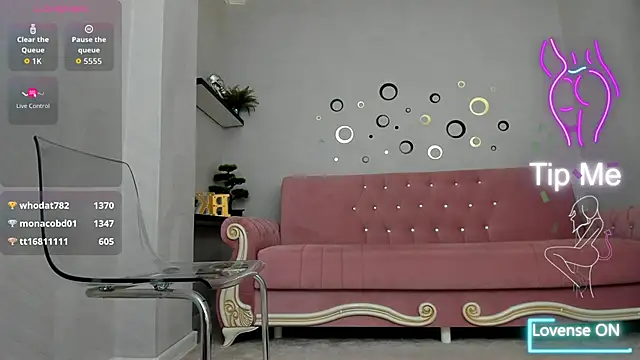 belovedkhlloee (F young) - 💦oil the boobies💦