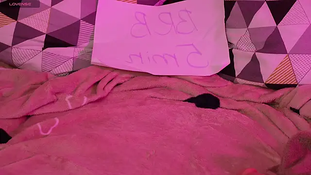 moonliora - Moonliora's free webcam