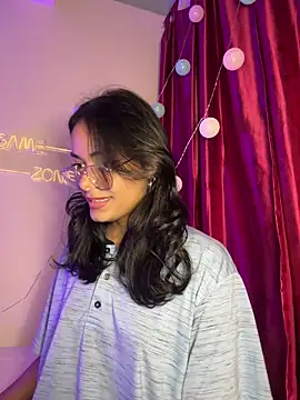 iam_lyan_ - Iam_Lyan_'s free webcam - UK Sex Cams