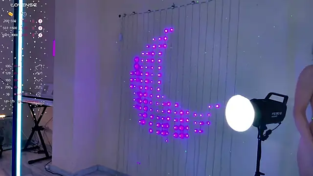 arielle__03 - Arielle__03's free webcam - UK Sex Cams