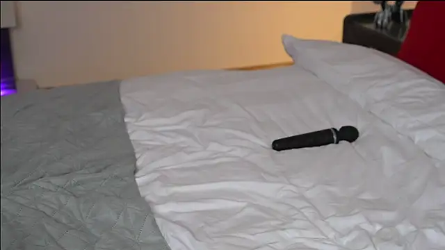 ella_twinkl - Ella_twinkl's free webcam