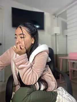 Webcam Model (AuroraJohns_Pink)  is live.Free join now!