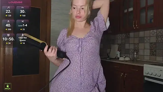 rinablondie - RinaBlondie's free webcam