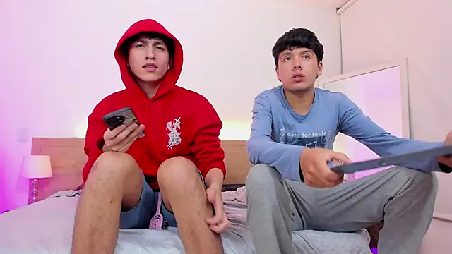 hoot_booys_ - Hoot_booys_'s free webcam