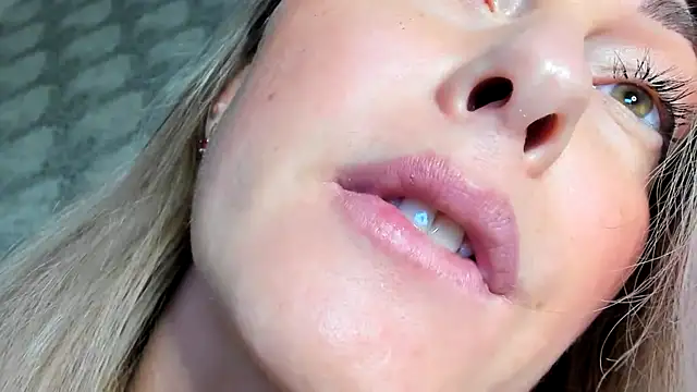 starryhanna - StarryHanna's free webcam