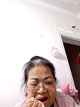 hotestlove - Hotestlove's free webcam