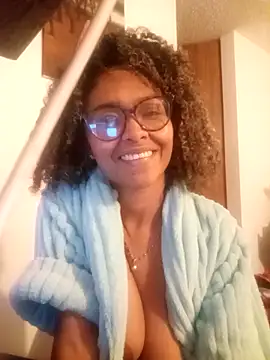 biiancaestradaa (F milf) - Naked in front of the window