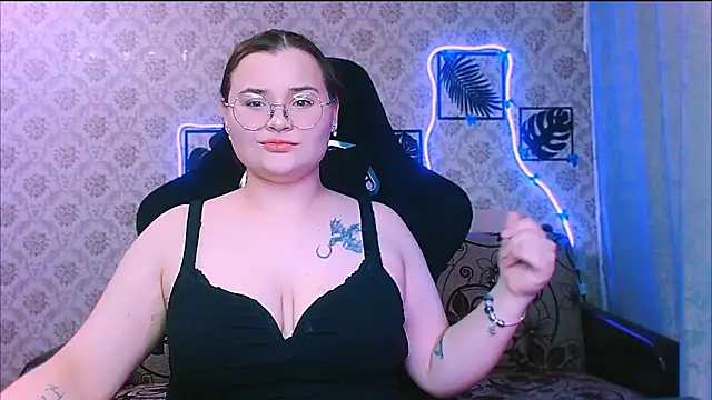 inlovewithlife26 - InLoveWithLife26's free webcam