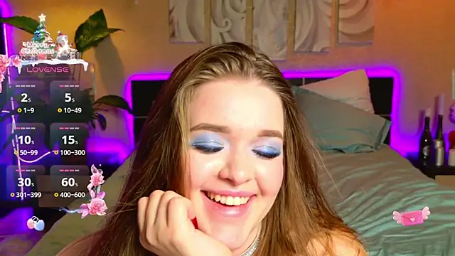 emilywhispers - EmilyWhispers's free webcam