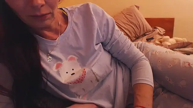 lovelyandragirl - LovelyAndraGirl's free webcam