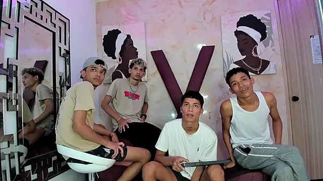 empire_boys1 - EMPIRE_BOYS1's free webcam