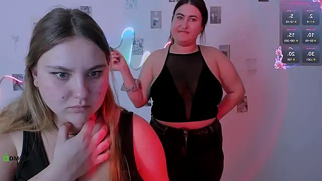 dina_bloom_ - Dina_bloom_'s free webcam