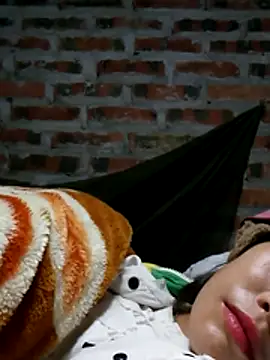 yana-zz - Yana-zz's free webcam