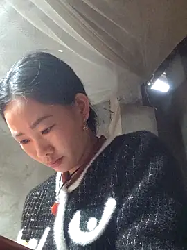 gio-thu - Gio-thu's free webcam