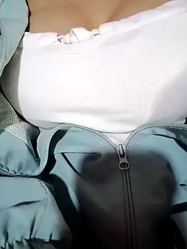 squirrel-pear - Squirrel-Pear's free webcam