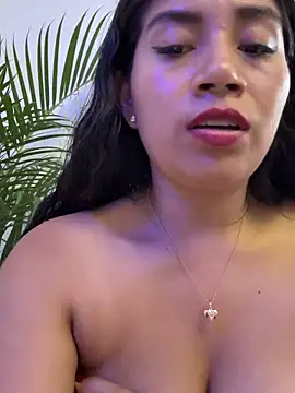 Ariana_TuFantasiaHot