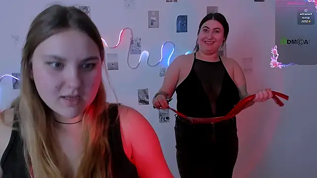 dina_bloom_ - Dina_bloom_'s free webcam