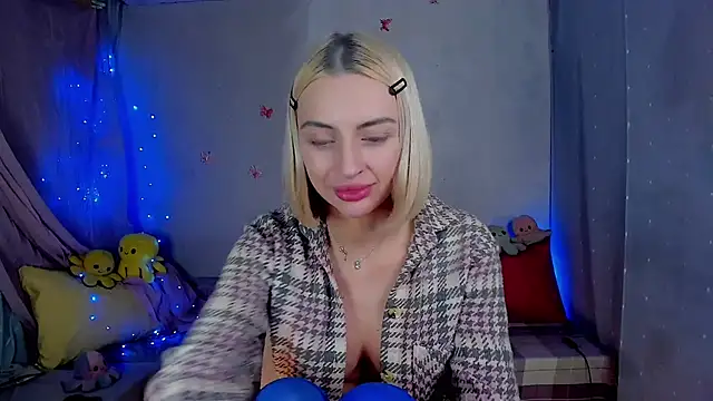 yourlizzydoll - YourLizzyDoll's free webcam