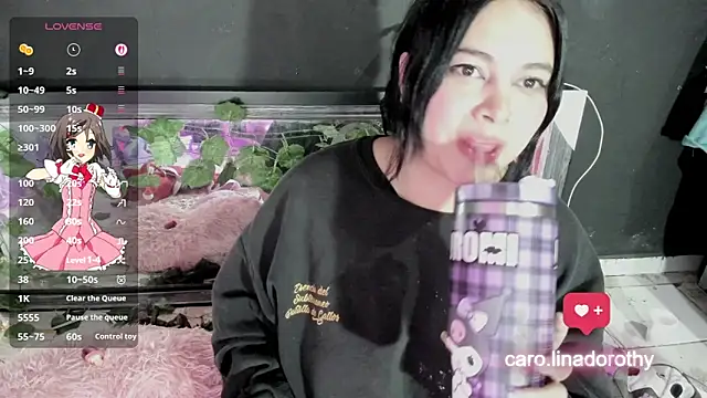 caro_lina20 - Caro_lina20's free webcam