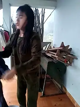 gugu0022 - Gugu0022's free webcam