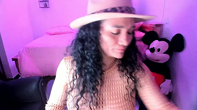 rayza_mature_154 - Rayza_mature_154's free webcam