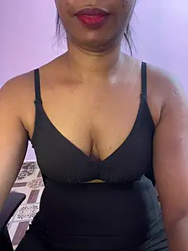 Webcam Model (tamil_Aarathi)  is live.Free join now!