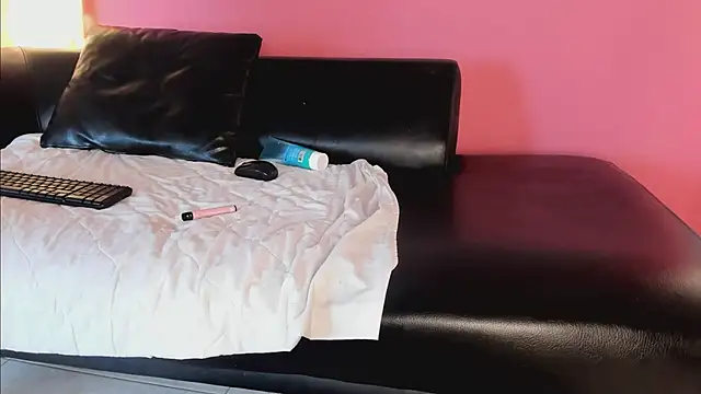 tiffanysurez_ - Tiffanysurez_'s free webcam