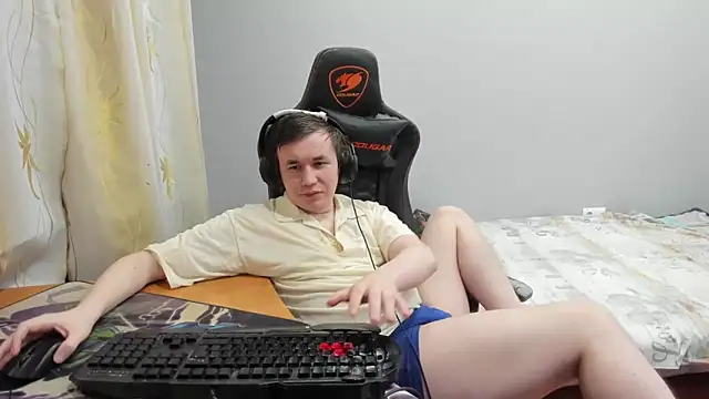 iliaskrislove - Iliaskrislove's free webcam - UK Sex Cams