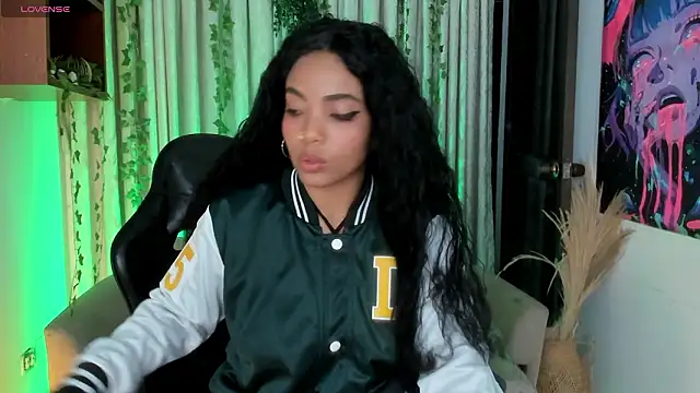 sarahlynn7 - SarahLynn7's free webcam - UK Sex Cams