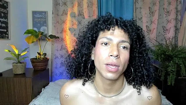 angel_white25 - Angel_White25's free webcam