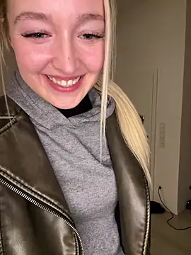 emilypeperoni (F young) - snapchat 💛 last tip