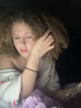 innocent_issy - Innocent_issy's free webcam - UK Sex Cams