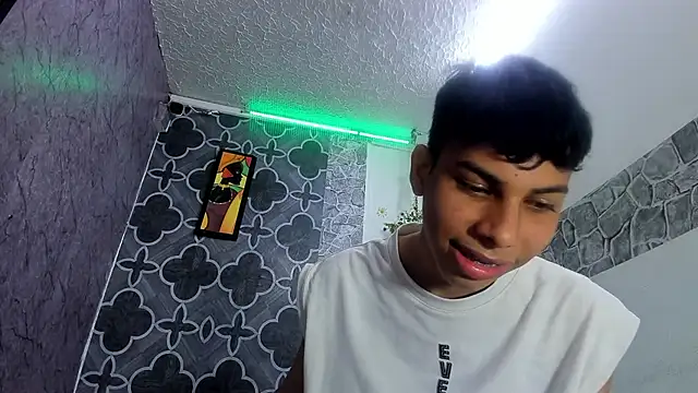 sexyboys_cutexx18 (M twink) - ass cum oil dildo