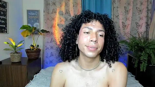 angel_white25 - Angel_White25's free webcam