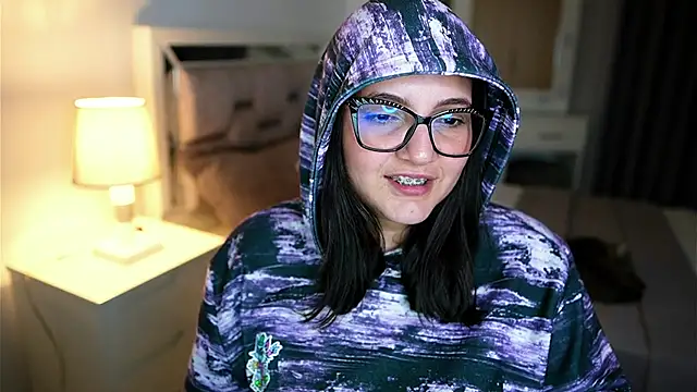 camilaa_bueno - Camilaa_bueno's free webcam