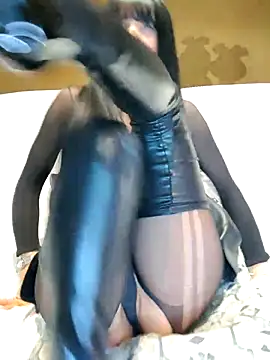 melody87 - Melody87's free webcam