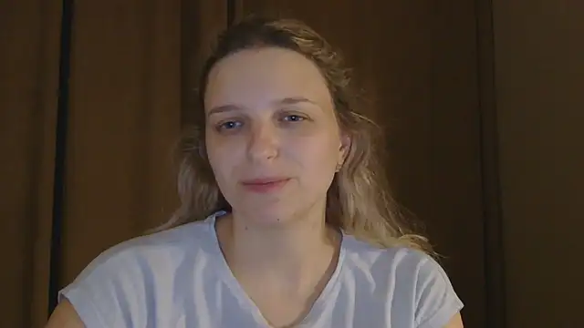 elissky301 - ElisSky301's free webcam - UK Sex Cams