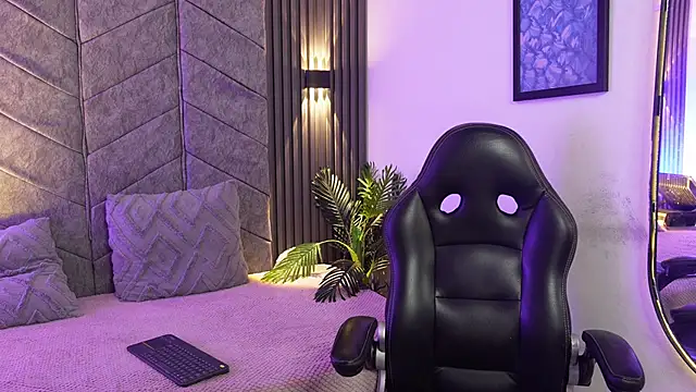 auroralanee_ - AuroraLanee_'s free webcam - UK Sex Cams