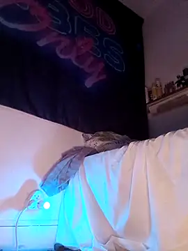 mikaaa97 - Mikaaa97's free webcam - UK Sex Cams