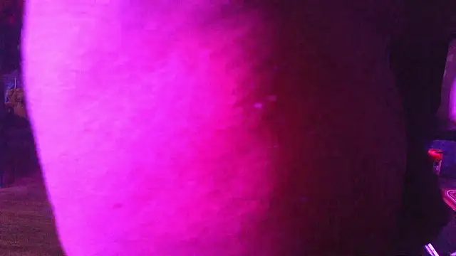 bigshh8 - Bigshh8's free webcam - UK Sex Cams