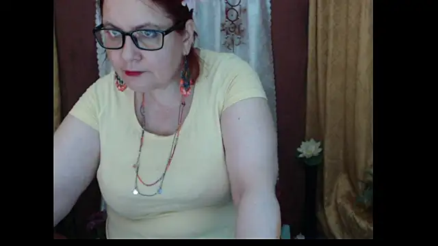 playfullmature - PlayfullMature's free webcam