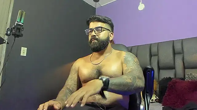 Lyon_vach Live Webcam on Stripchat