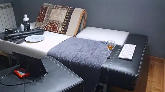 slavic_boy_39 - Slavic_boy_39's free webcam