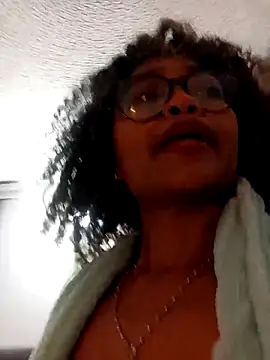 biiancaestradaa (F milf) - Naked in front of the window