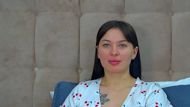 alexandrabloom - AlexandraBloom's free webcam