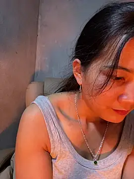 awami-kodye - Awami-kodye's free webcam - UK Sex Cams