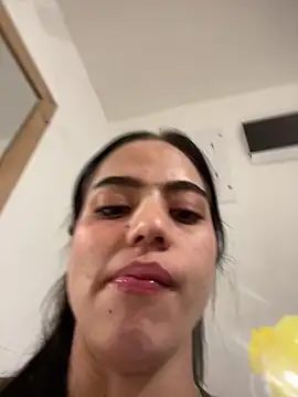 ariel_jonees - Ariel_jonees's free webcam - UK Sex Cams